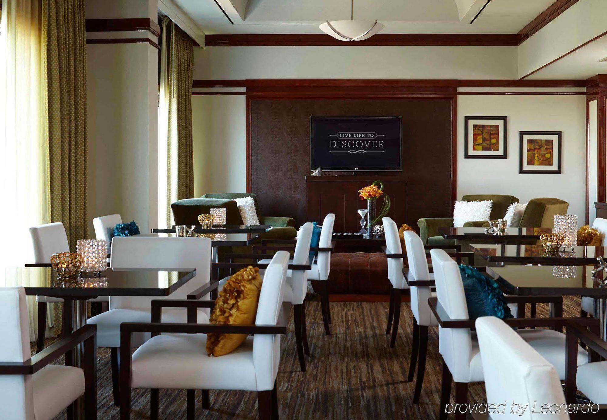 Hotel Renaissance Concourse Airport Atlanta